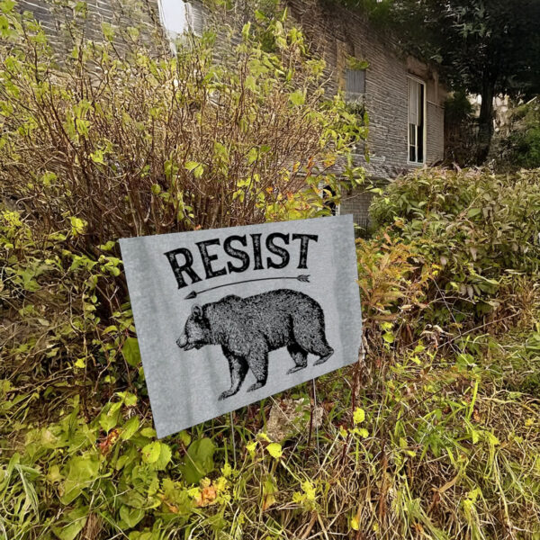 ALT US National Park Resist Service Yard Sign Bear