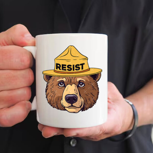 FDT Resist Bear Design Mug