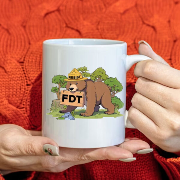 Fdt Resist Bear, National Parks Mug