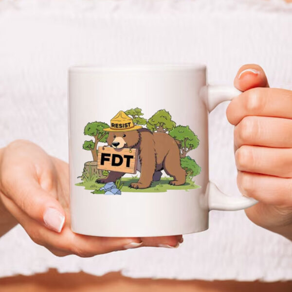 Fdt Resist Bear, National Parks Mug