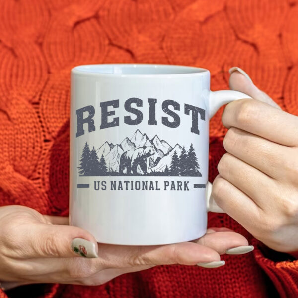 Resist Bear US National Park Mug