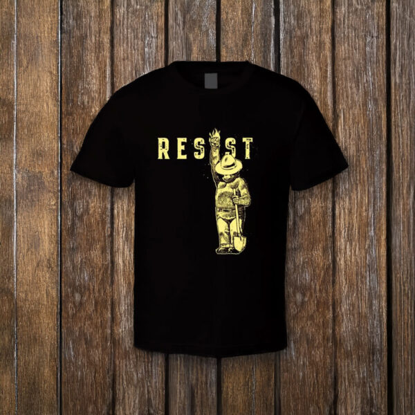 Resist Smokey Bear Cool T Shirt