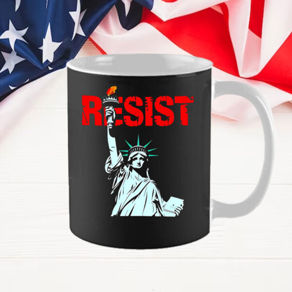 Resist Statue of Liberty 2025 Mug