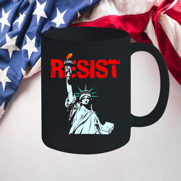 Resist Statue of Liberty 2025 Mug