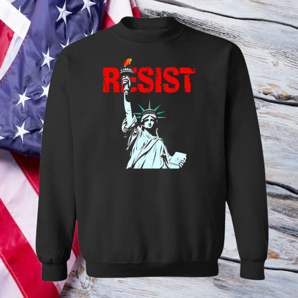 Resist Statue of Liberty T-Shirts