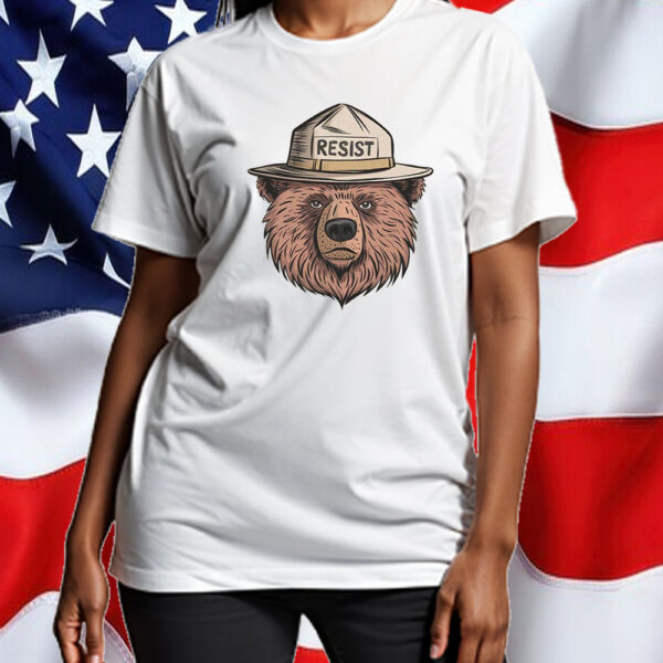 Smokey The Bear Resist, Protect Our National Parks T-Shirt