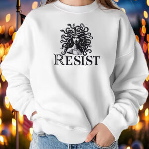 Snake girl resist T-Shirt