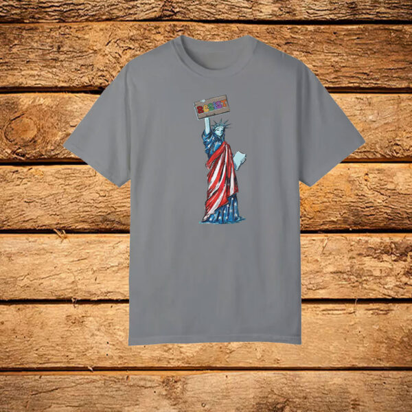 Statue of Liberty Protest, Resist T-Shirt