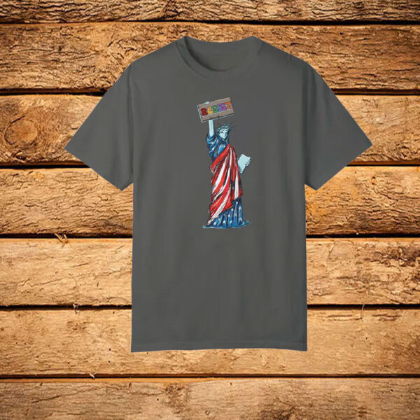 Statue of Liberty Protest, Resist T-Shirt