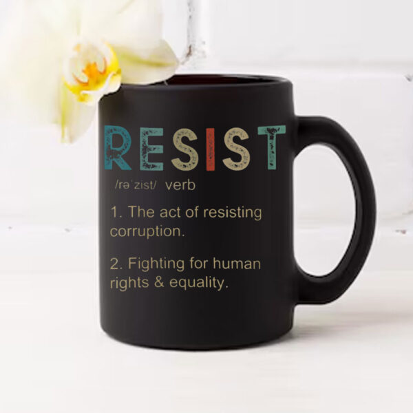 Womens & Mens Vintage Style Protest, Definition of Resist Mug