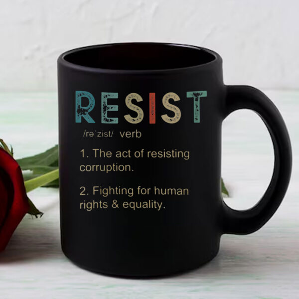 Womens & Mens Vintage Style Protest, Definition of Resist Mug